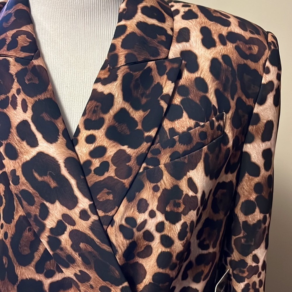 Express brand animal print fully lined blazer, new - Picture 3 of 11